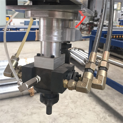 Stroj za cevi s spiralnim ohišjem iz plastike HDPE Visokotlačni stroj za penjenje poliuretana za proizvodnjo predizoliranih cevi/stroj za plastiko